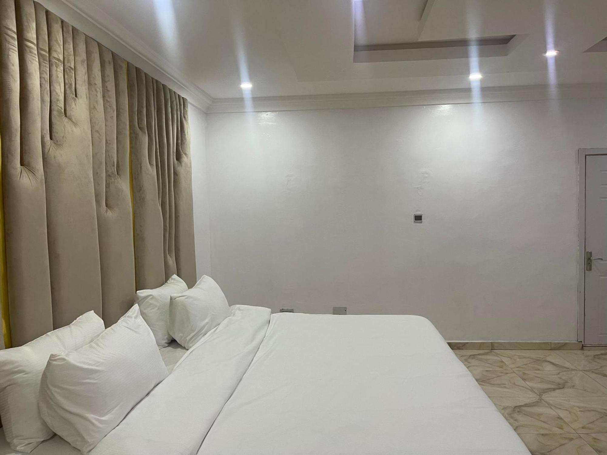 White Gold Hotel Ikeja Eksteriør bilde